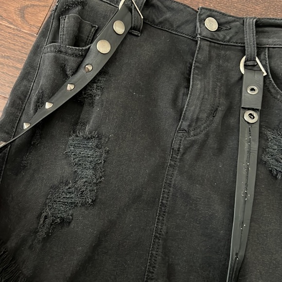 Guess skirt - Picture 2 of 4